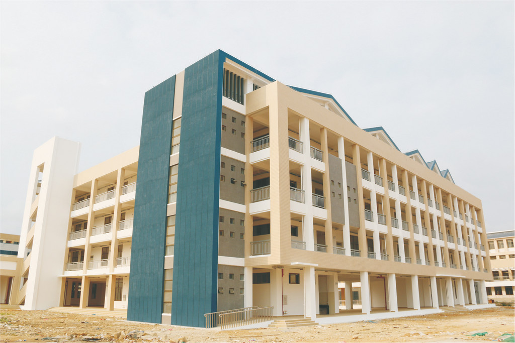 央民族大學(xué)附屬中學(xué)陵水分校4#、5#樓工程1.jpg